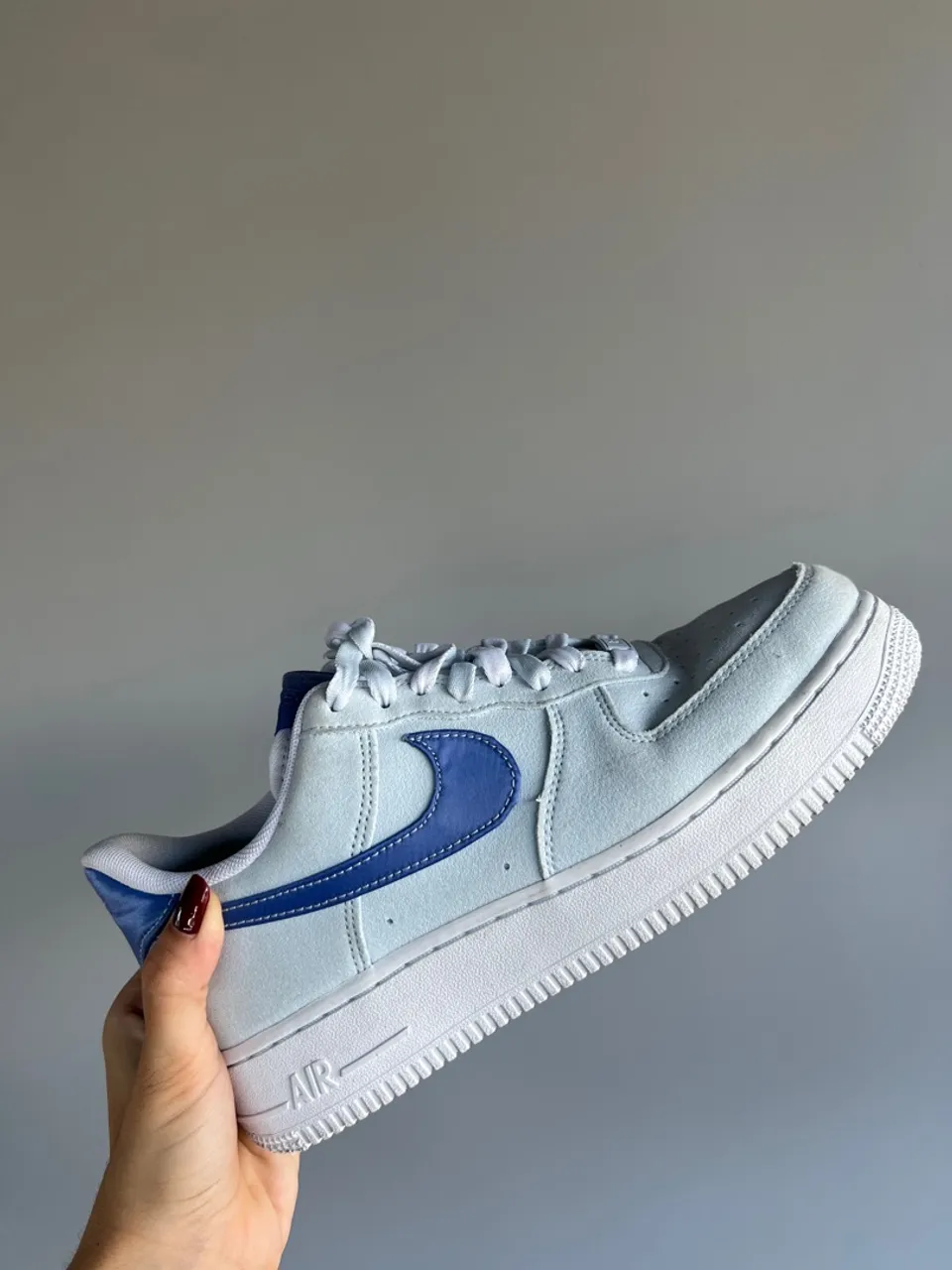 Tênis Nike Air Force 1 Low - Azul e Branco