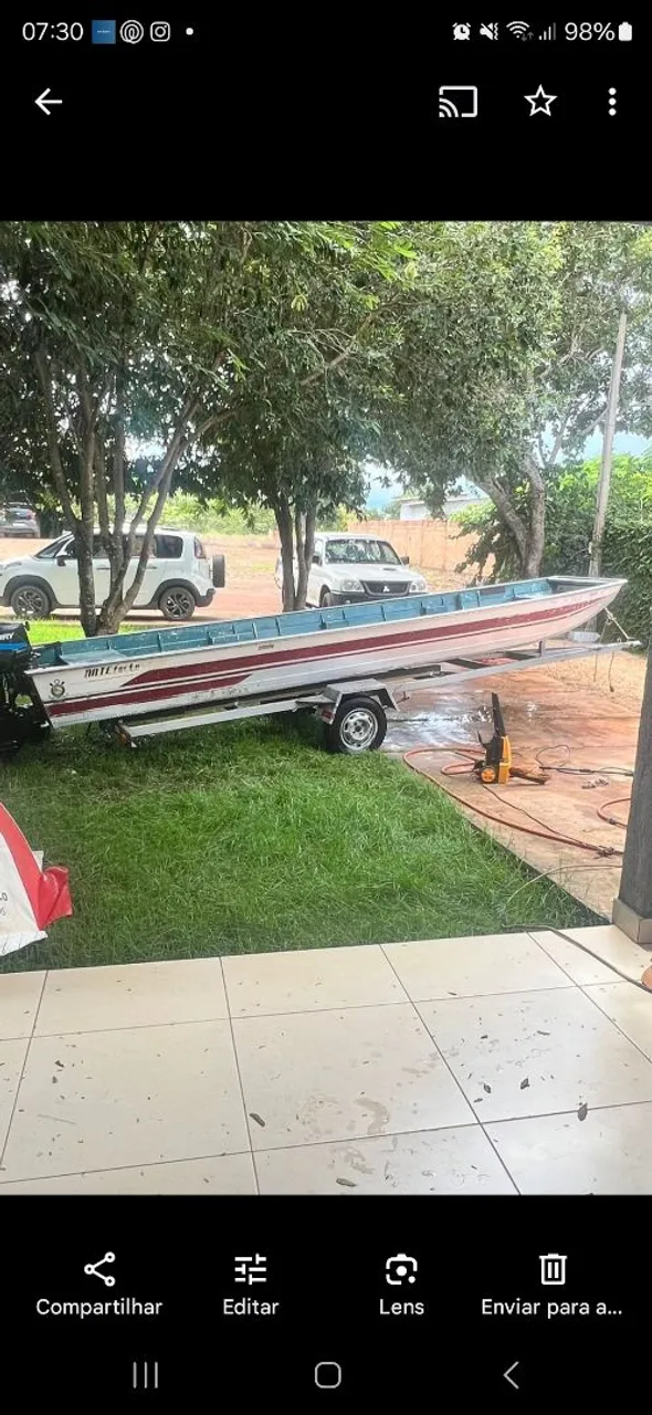 Barco de alumínio ( 6 metros)