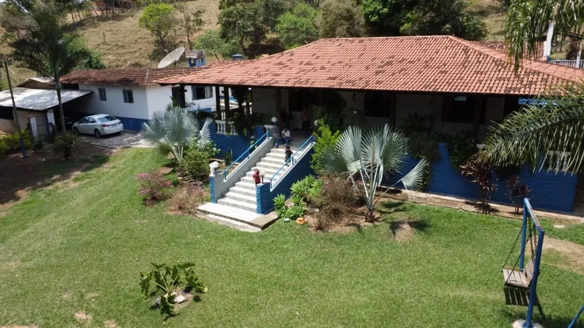 Fazenda / Sítios / Chácaras com 3 quartos à venda em Itaguara