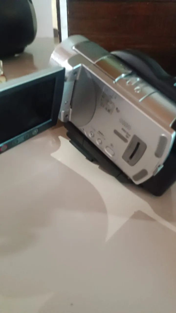 Câmera Filmadora Sony Handycam, Modelo HDR-UX7 - Câmeras e