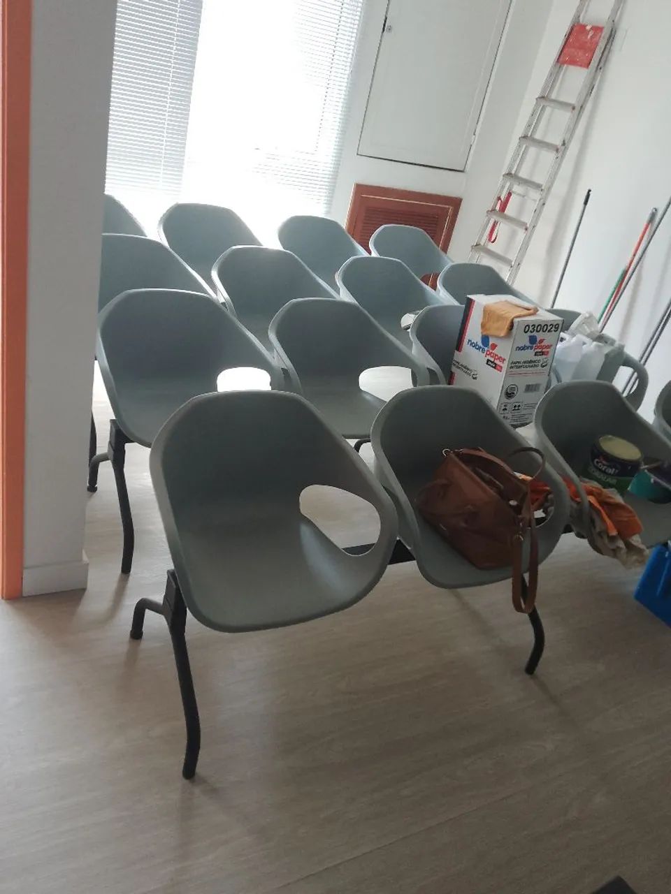 Cadeira longarina ou de espera Cavaletti 3 e 4 lugares - Foto 3