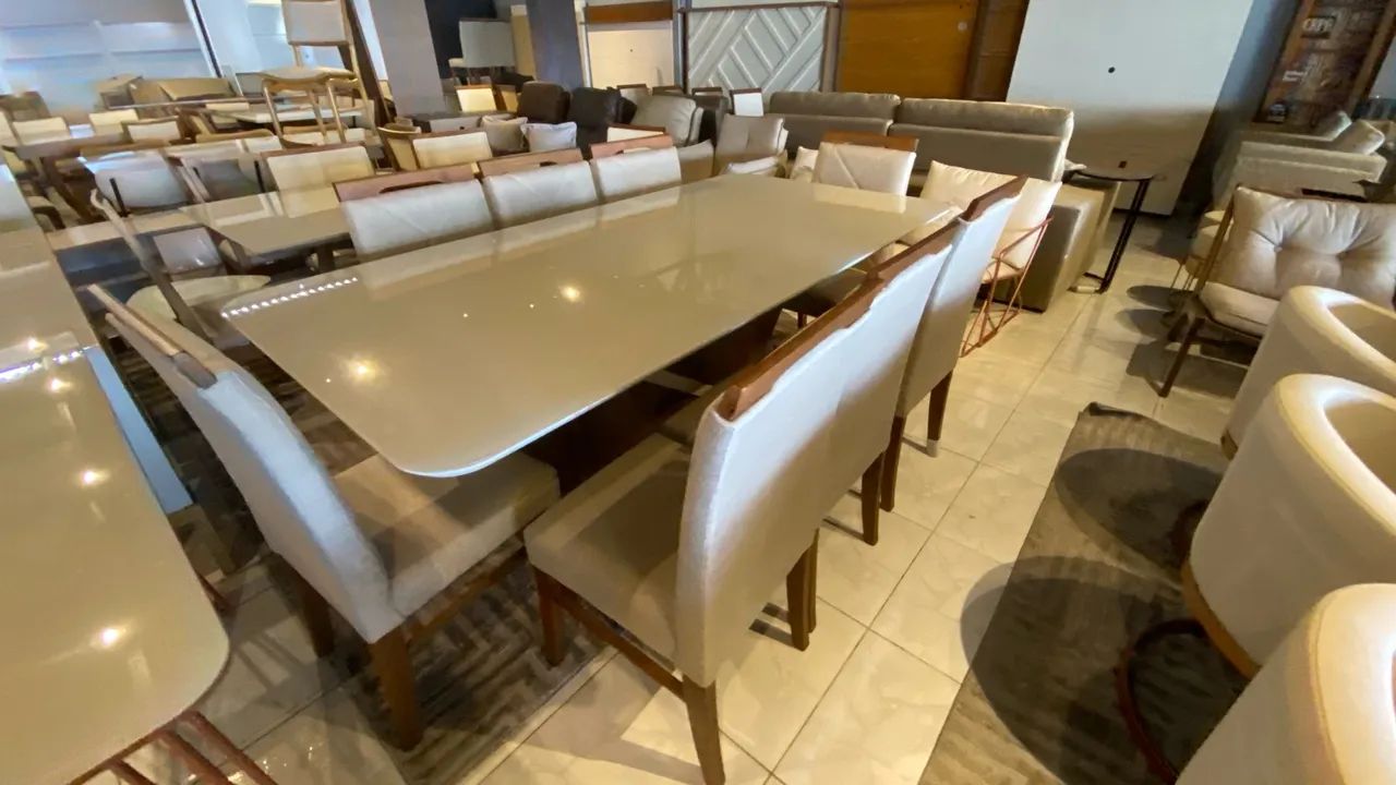 Mesa de Jantar Elegante com Cadeiras resistente de madeira 