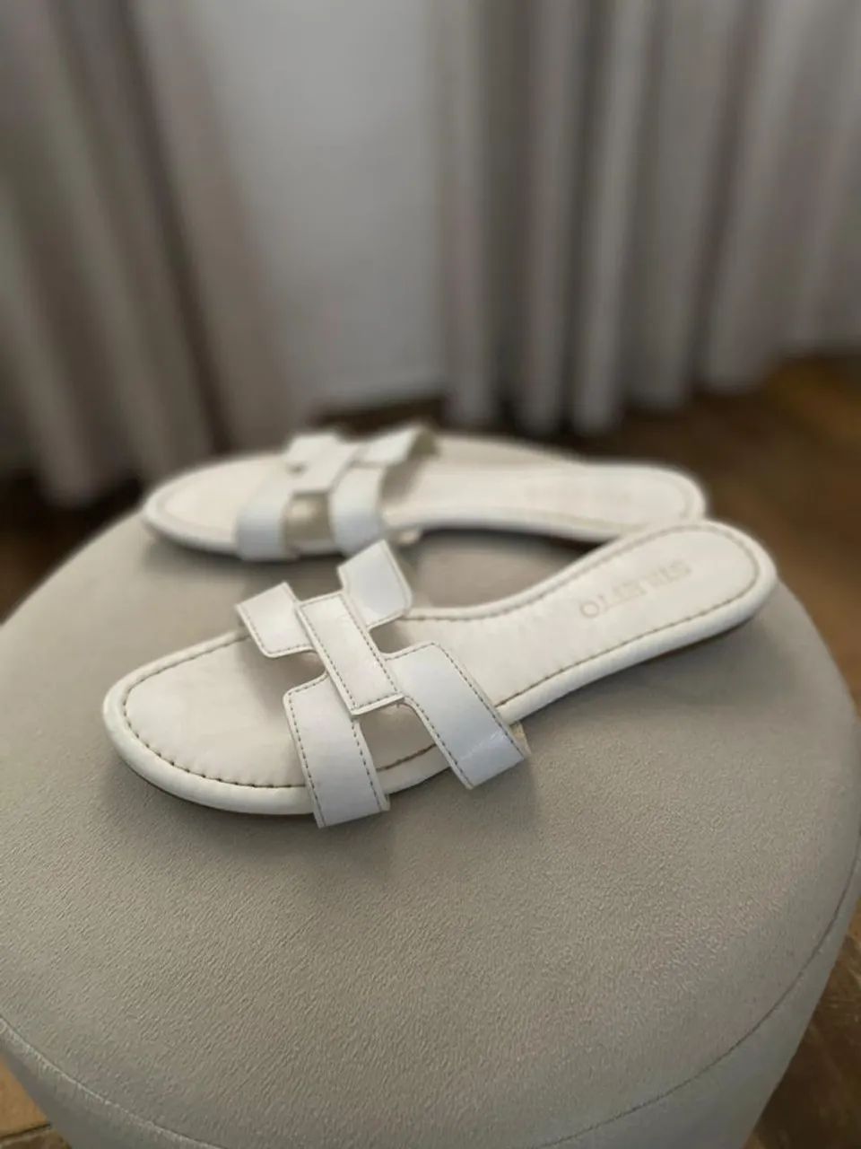 Sandália Rasteira STILETTO  - Foto 3