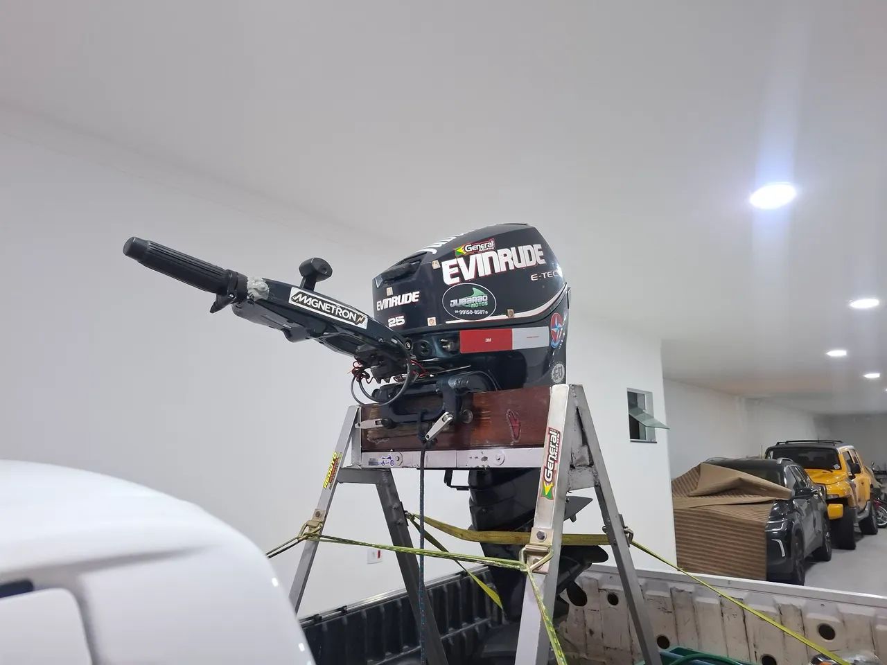 Motor 25 evinrude etec 2014  - Foto 7