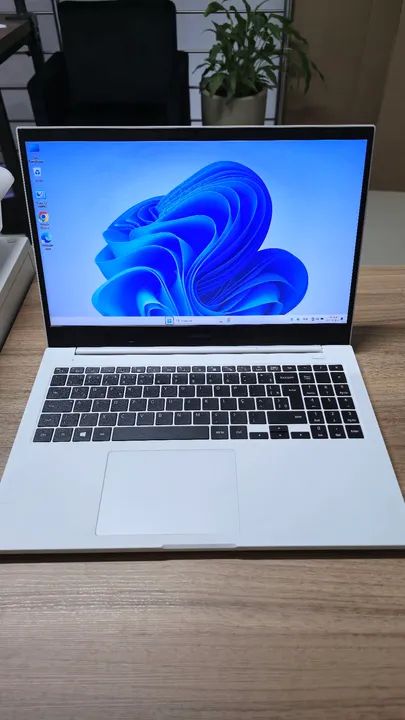 Notebook Samsung i3 10geracao 