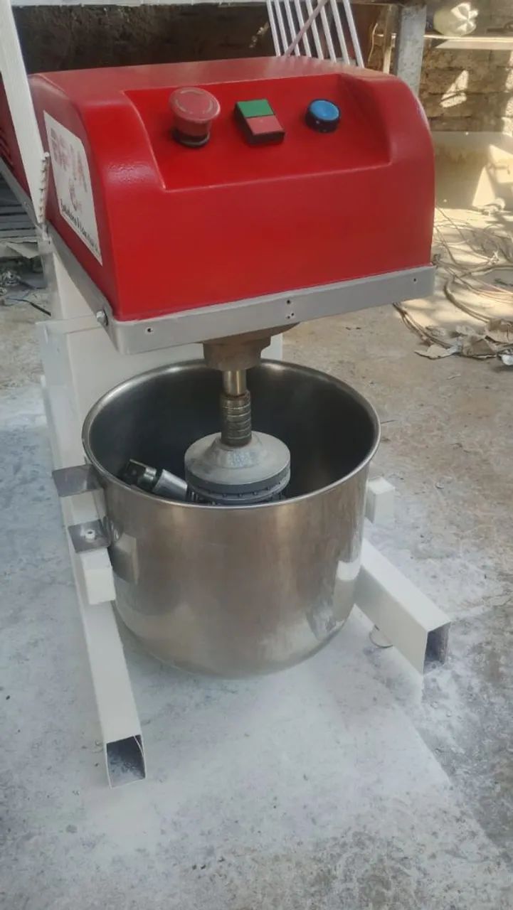 Batedeira planetária 18 litros<br>Voltagem 220 MPM - Foto 3