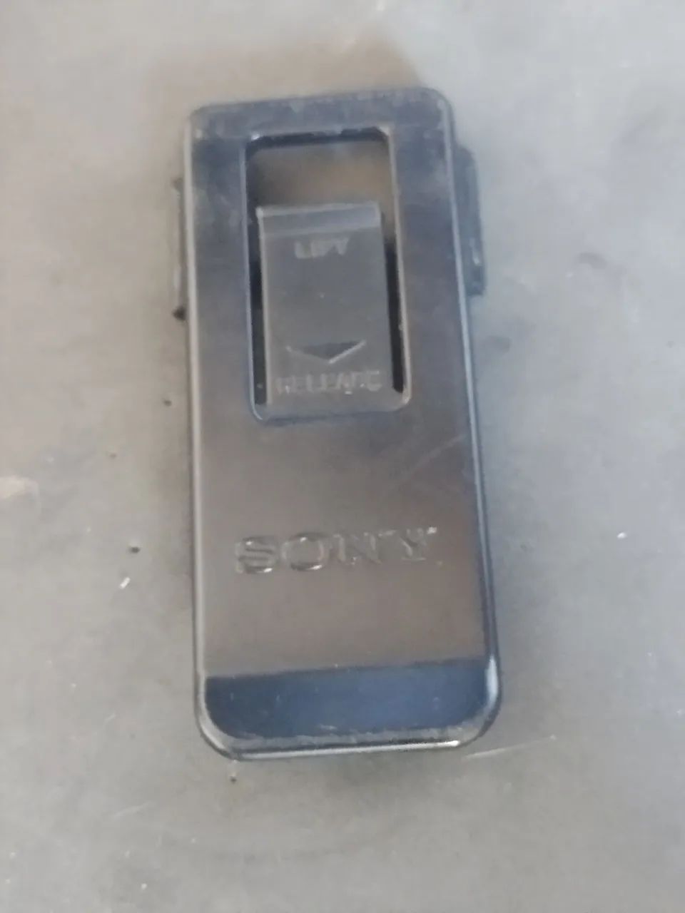 Presilha para cinto para walkman Sony