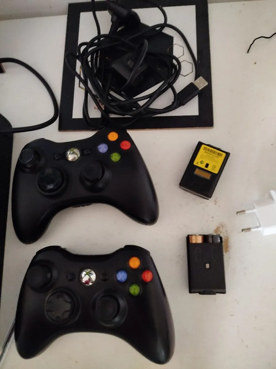 Xbox 360-E, usado com defeito simples