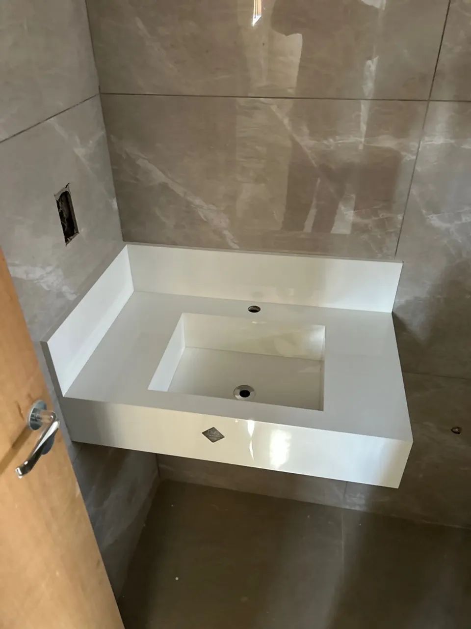 Lavatório de porcelanato  - Foto 2