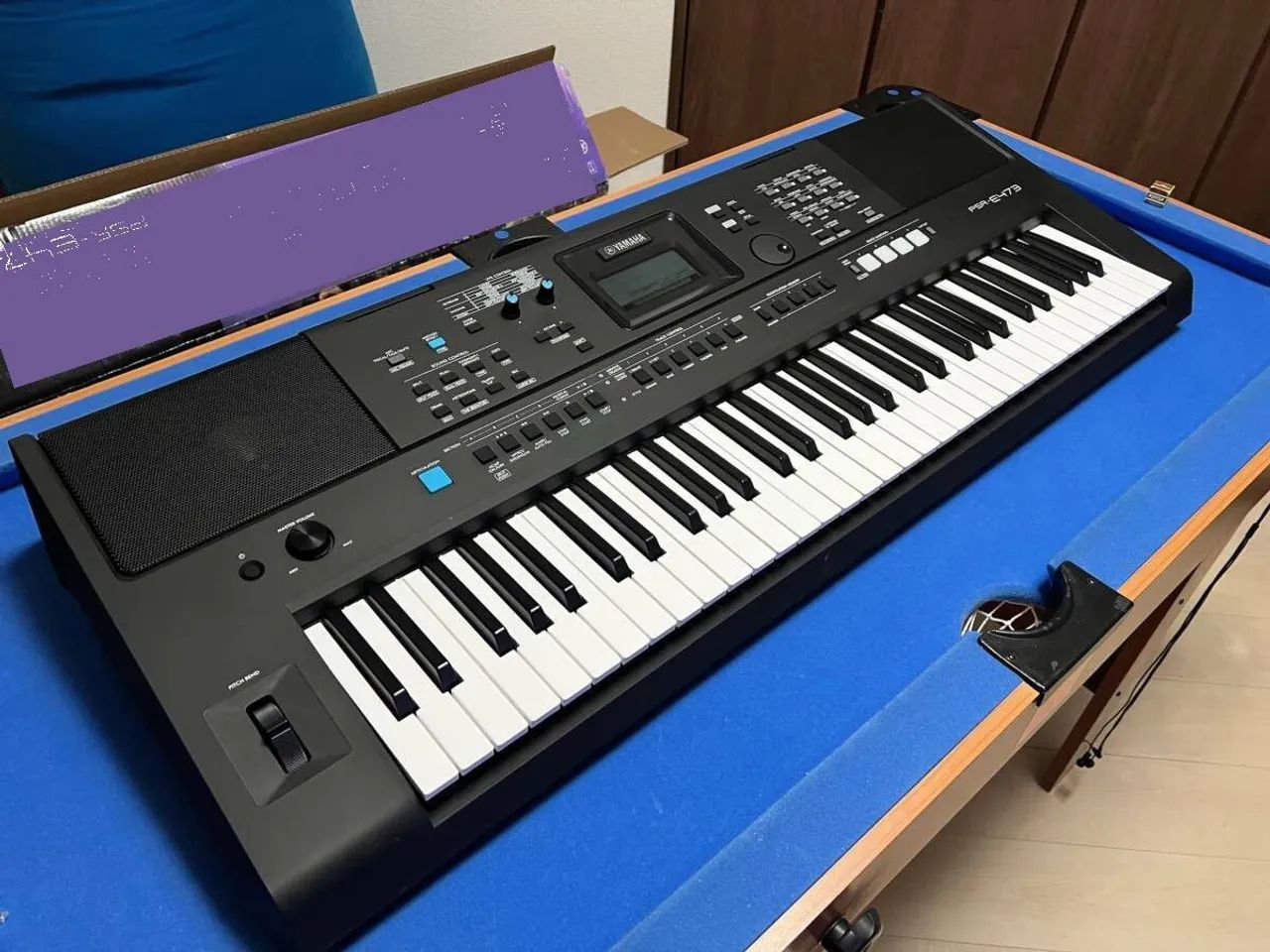 VENDO TECLADO YAMAHA PSRE473 NOVO NA CAIXA
