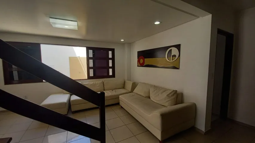 Alugo excelente casa na Jatiúca, 4 quartos