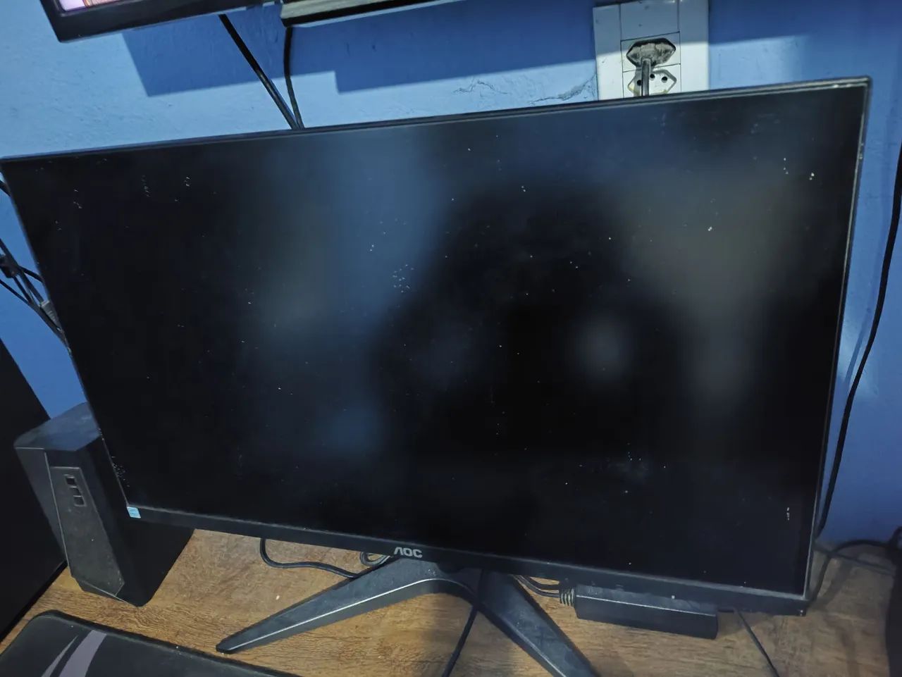 AOC 24-INCH MONITOR IN EXCELLENT CONDITION64312624646913122