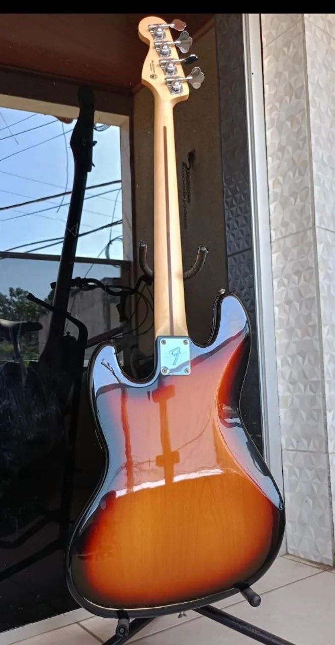 Baixo Fender Jazz Bass mexicano  - Foto 5