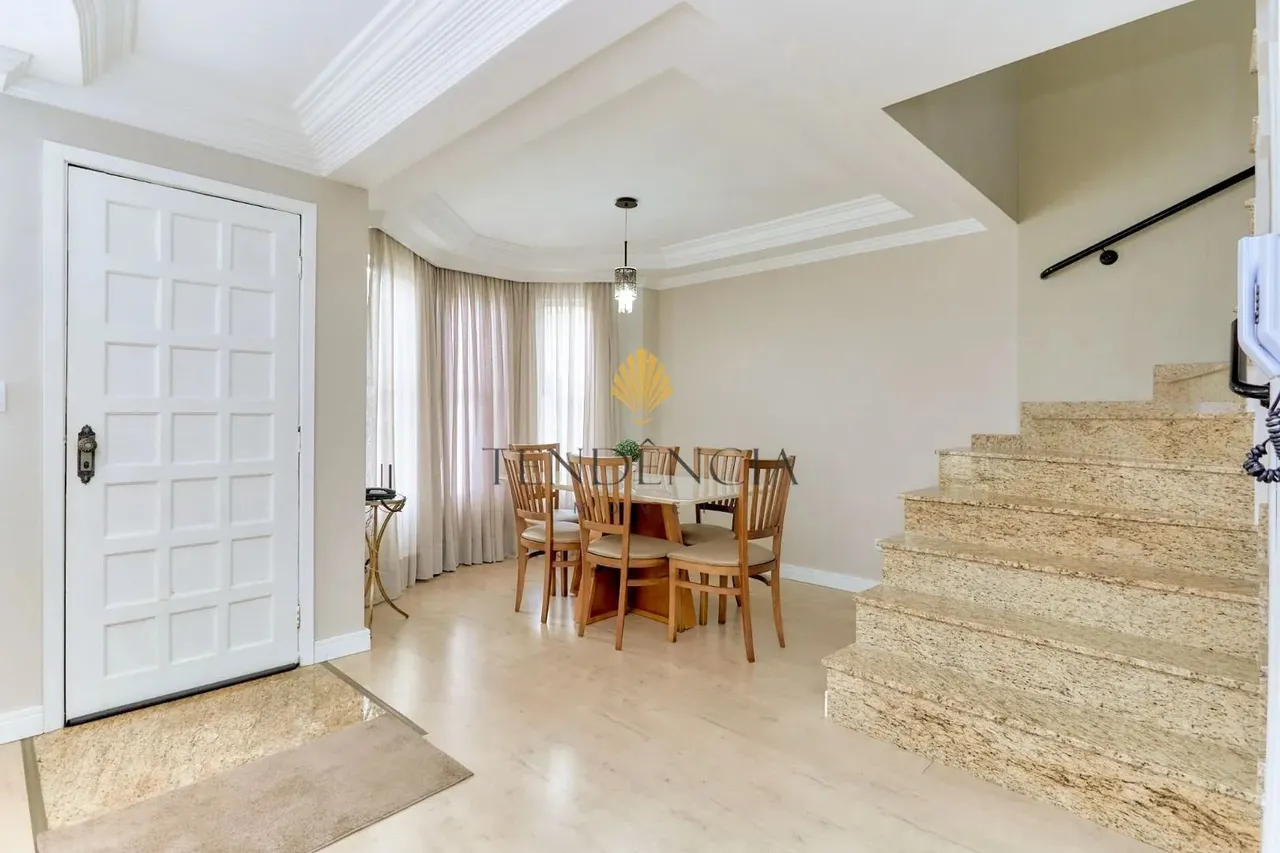 Sobrado com 3 quartos à venda, 85 m2, Centro, SAO JOSE DOS PINHAIS - PR