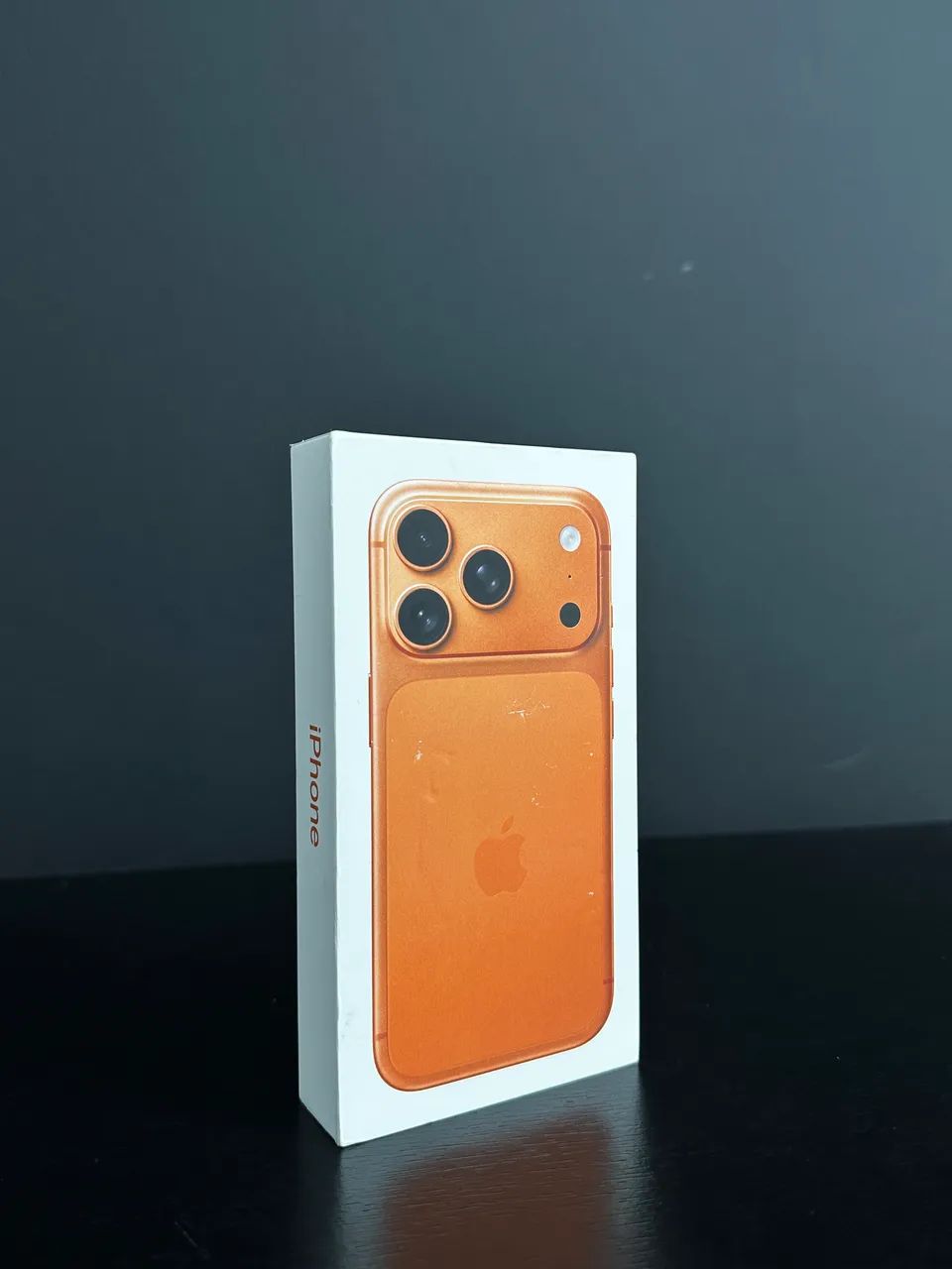 iPhone 17 Pro 256gb laranja novo lacrado!! - Celulares e