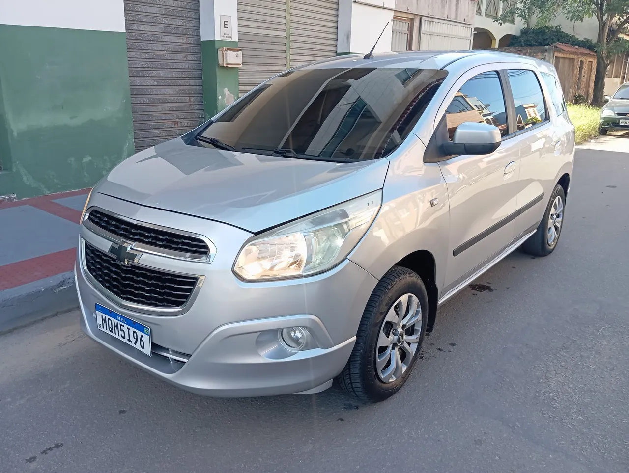 GM SPIN 1.8 5 lugar ano: 2013 completo ( estudo troca )