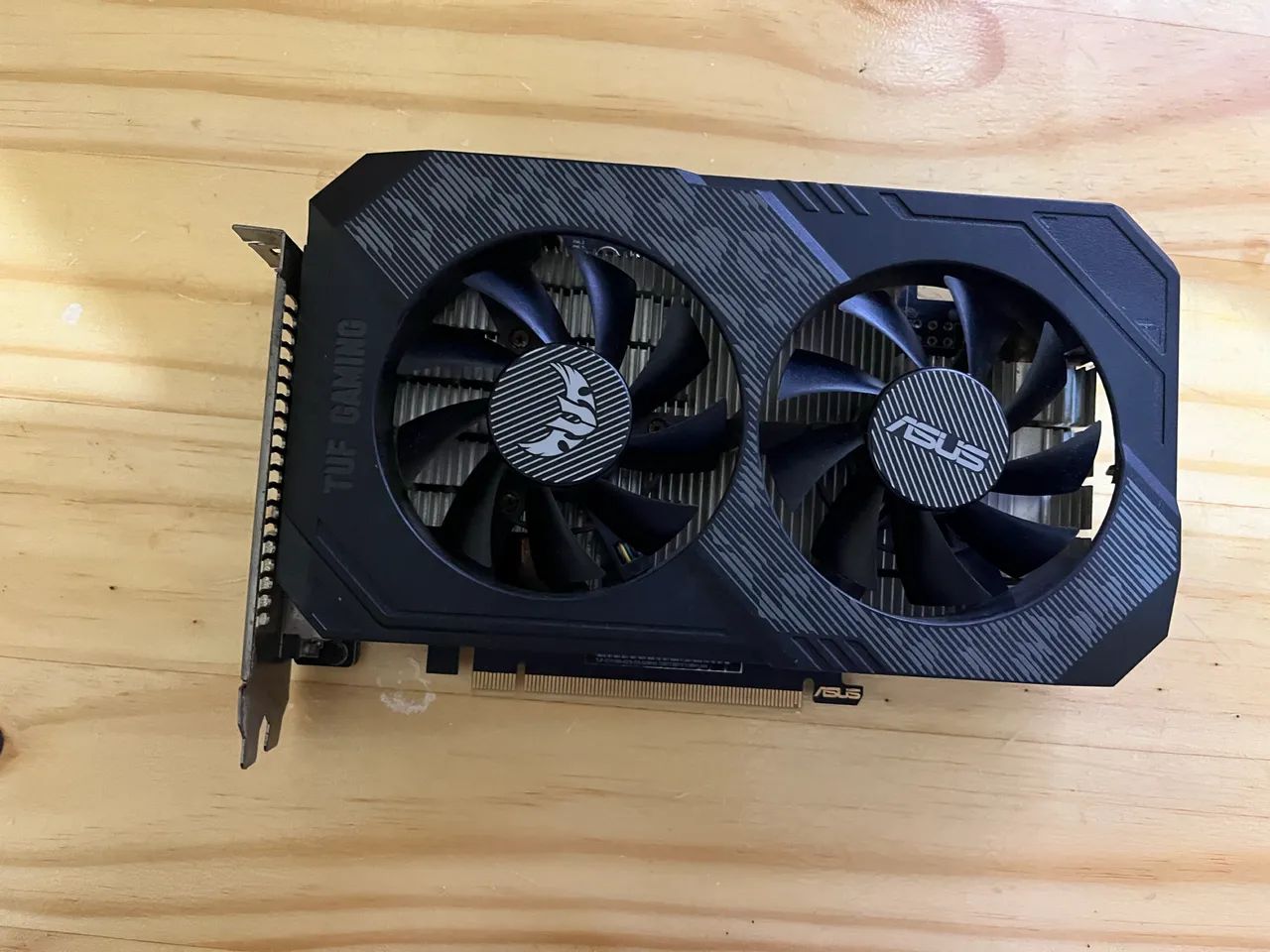 Placa de vídeo ASUS TUF GTX 1650 4GB