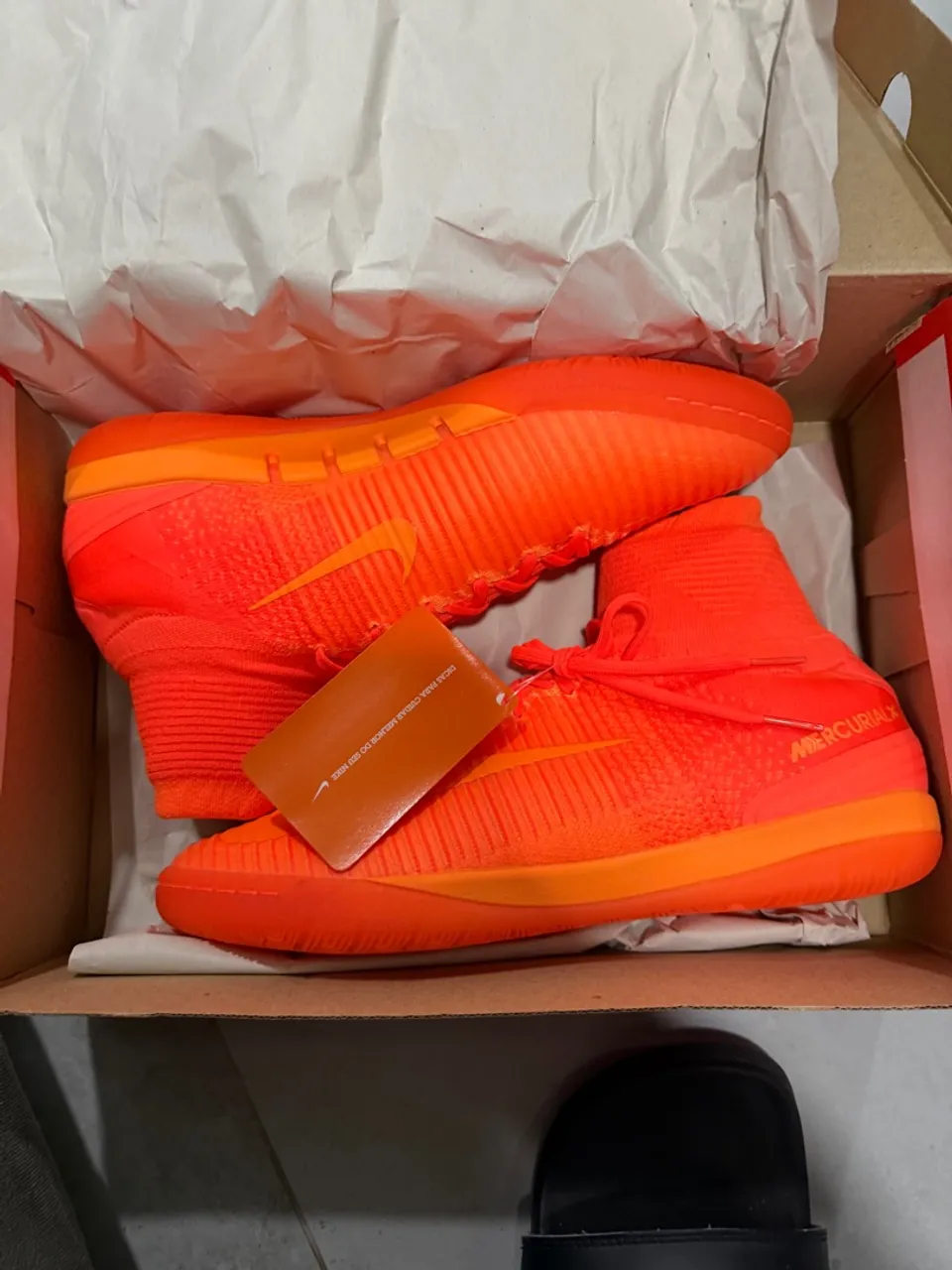 Chuteira Nike Mercurial Laranja - Nova!