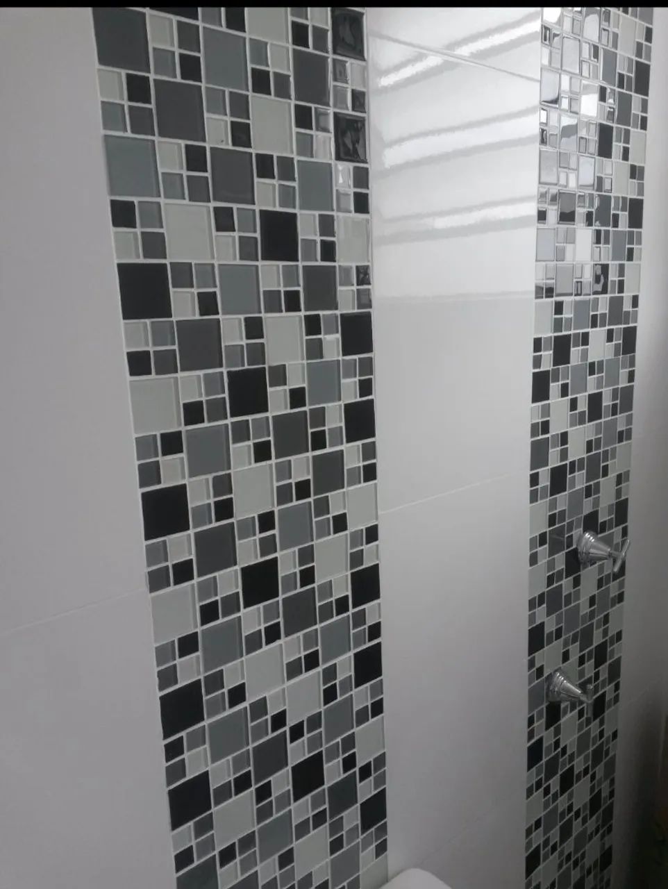 Serviços de piso, azulejos e porcelanatos.