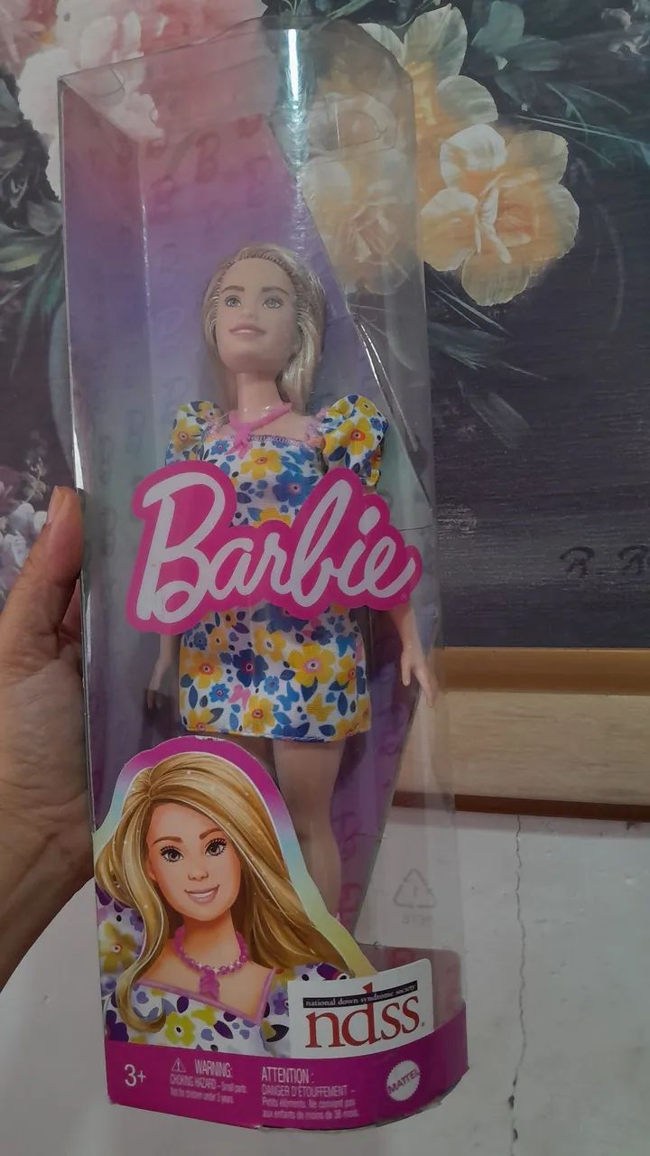 Boneca Barbie especial síndrome de Down - Foto 4