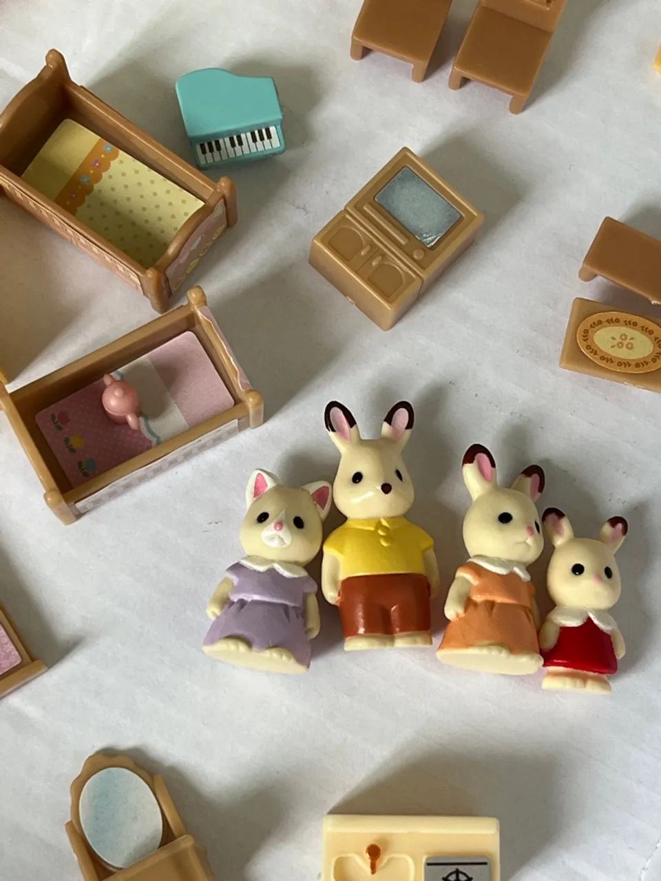 Sylvanian Families Mini Kit mobília + Miniaturas  - Foto 2