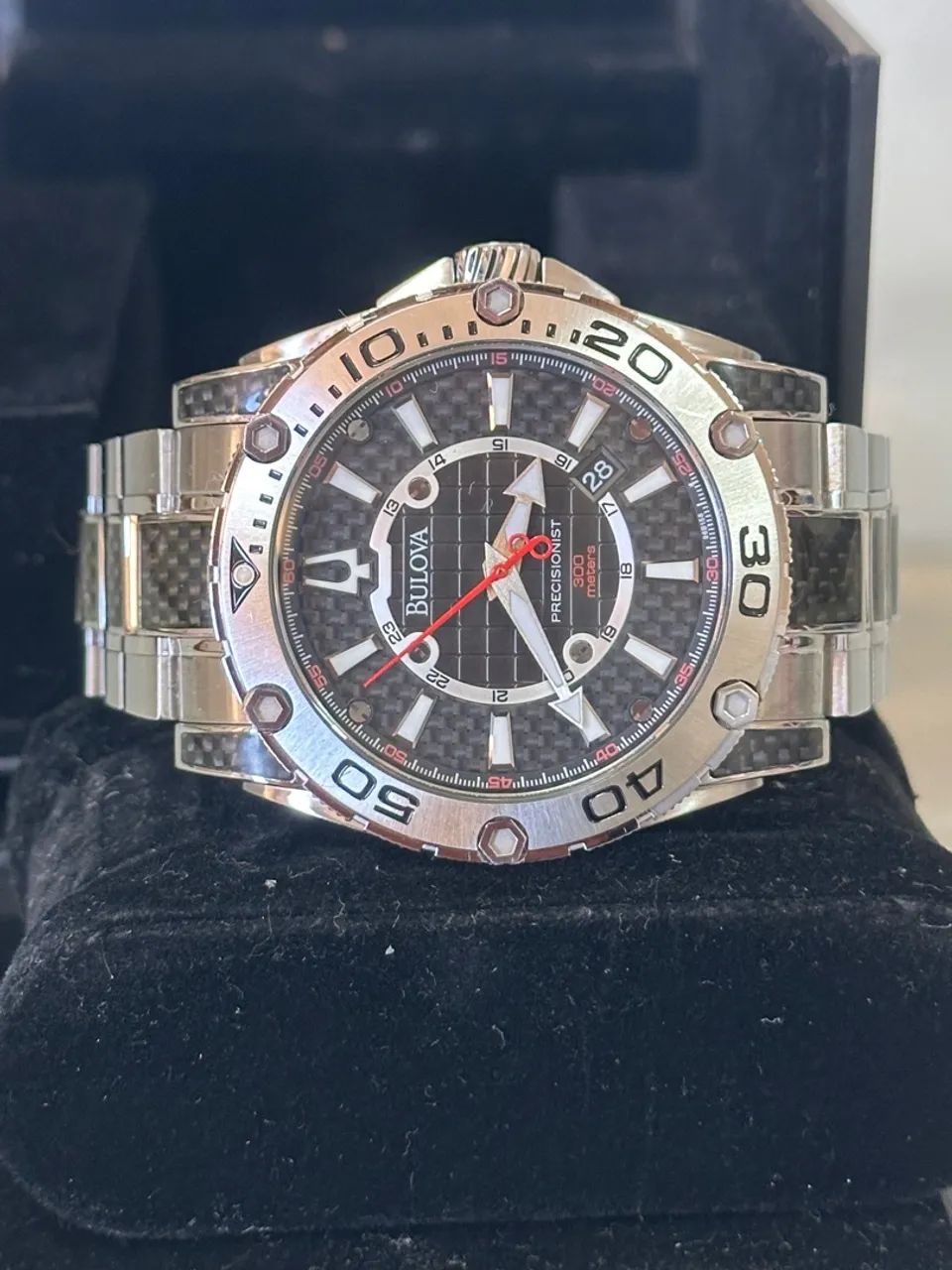 Relógio Bulova Precisionist Carbon usado - Foto 5