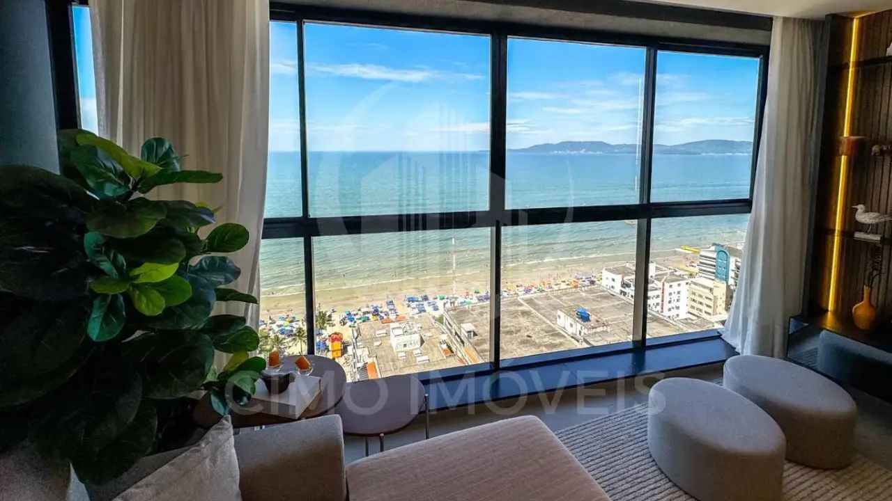 Cobertura com 4 Suítes em Itapema e com uma Área 198,51 m²