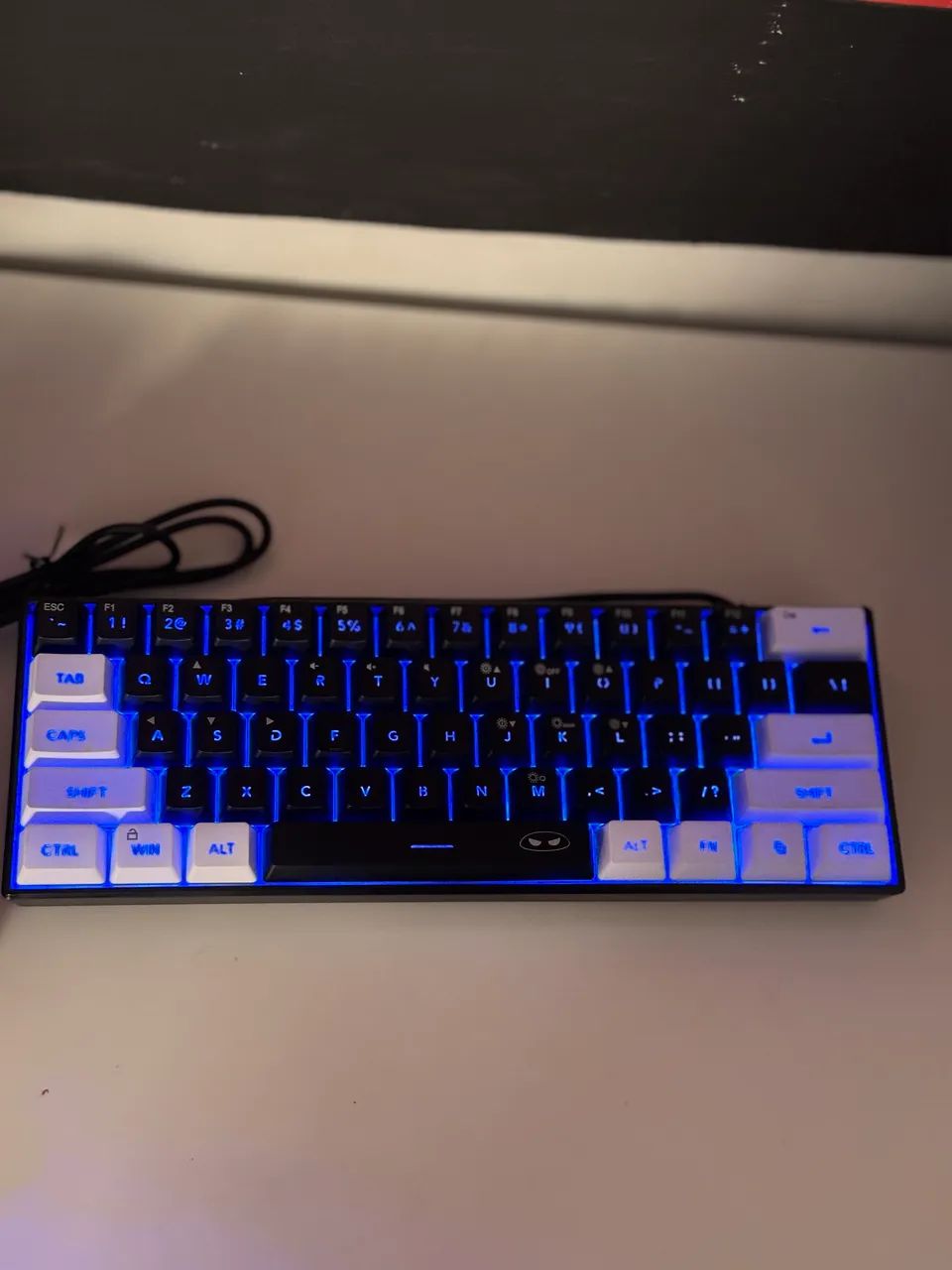 TECLADO RGB 60% - Foto 4