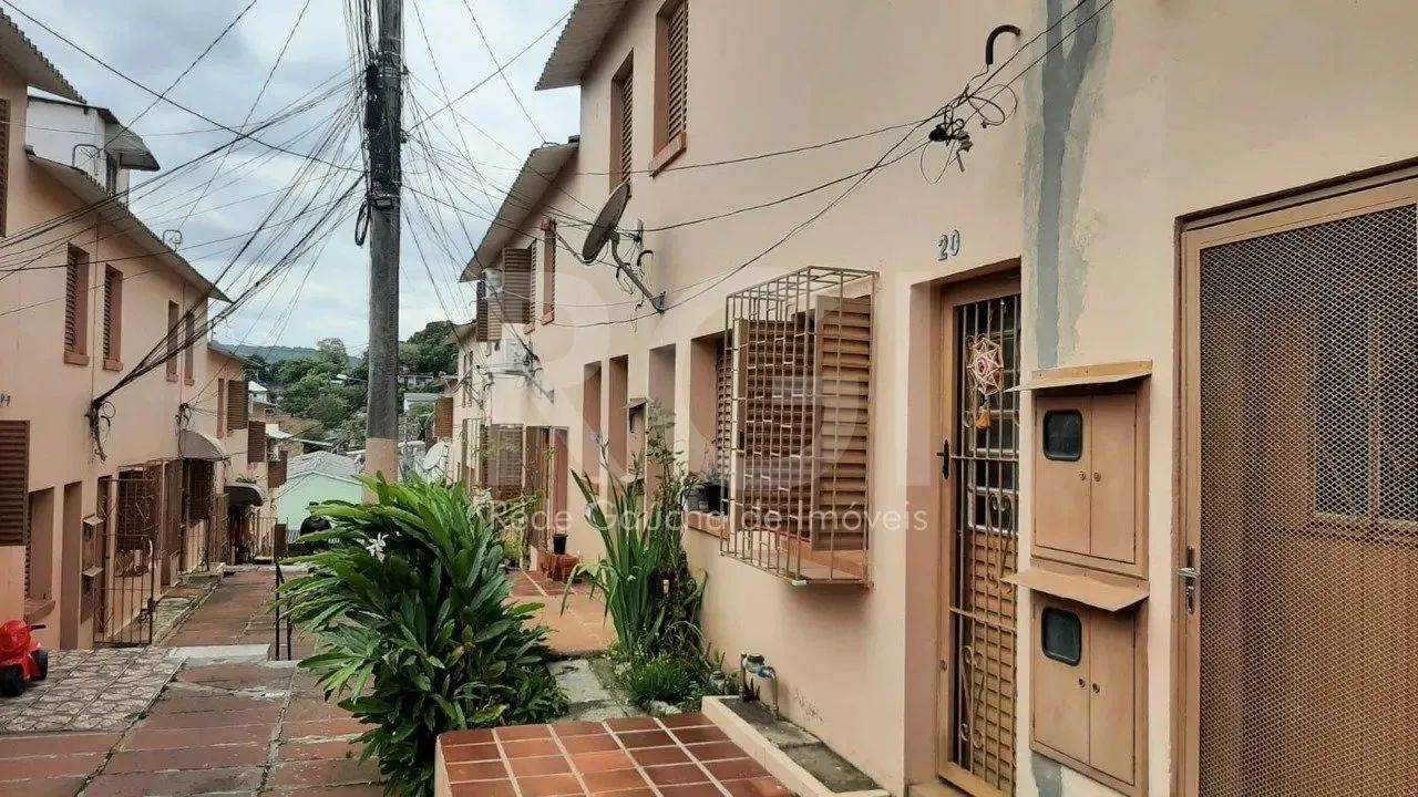 Casa em condominioi fechado ,semi mobiliada com um quarto, podendo ser dividido em dois es - Foto 3