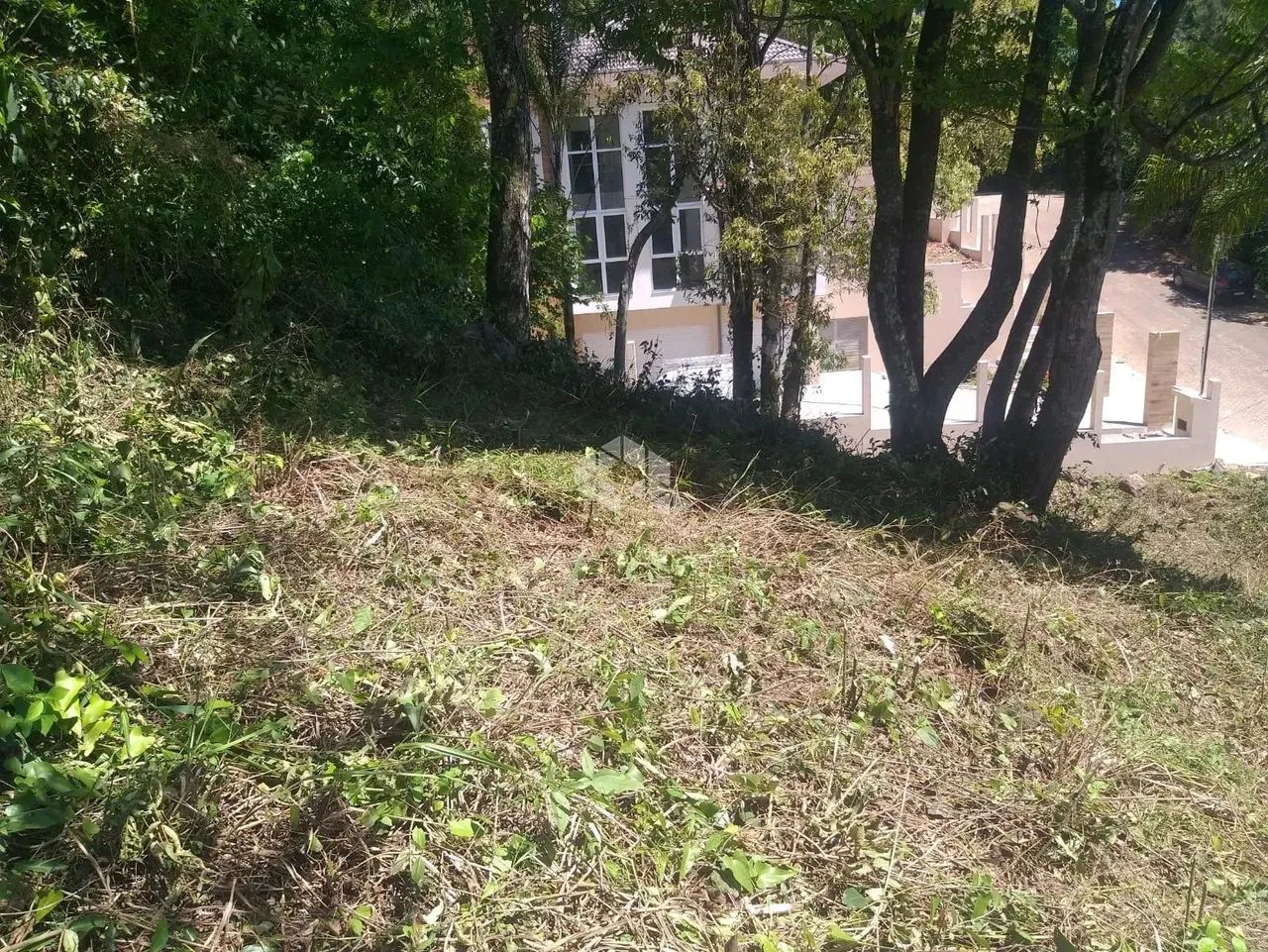 TERRENO DE ESQUINA COM VISTA NO BAIRRO BAVÀRIA PRONTO PARA CONSTRUIR - Foto 4