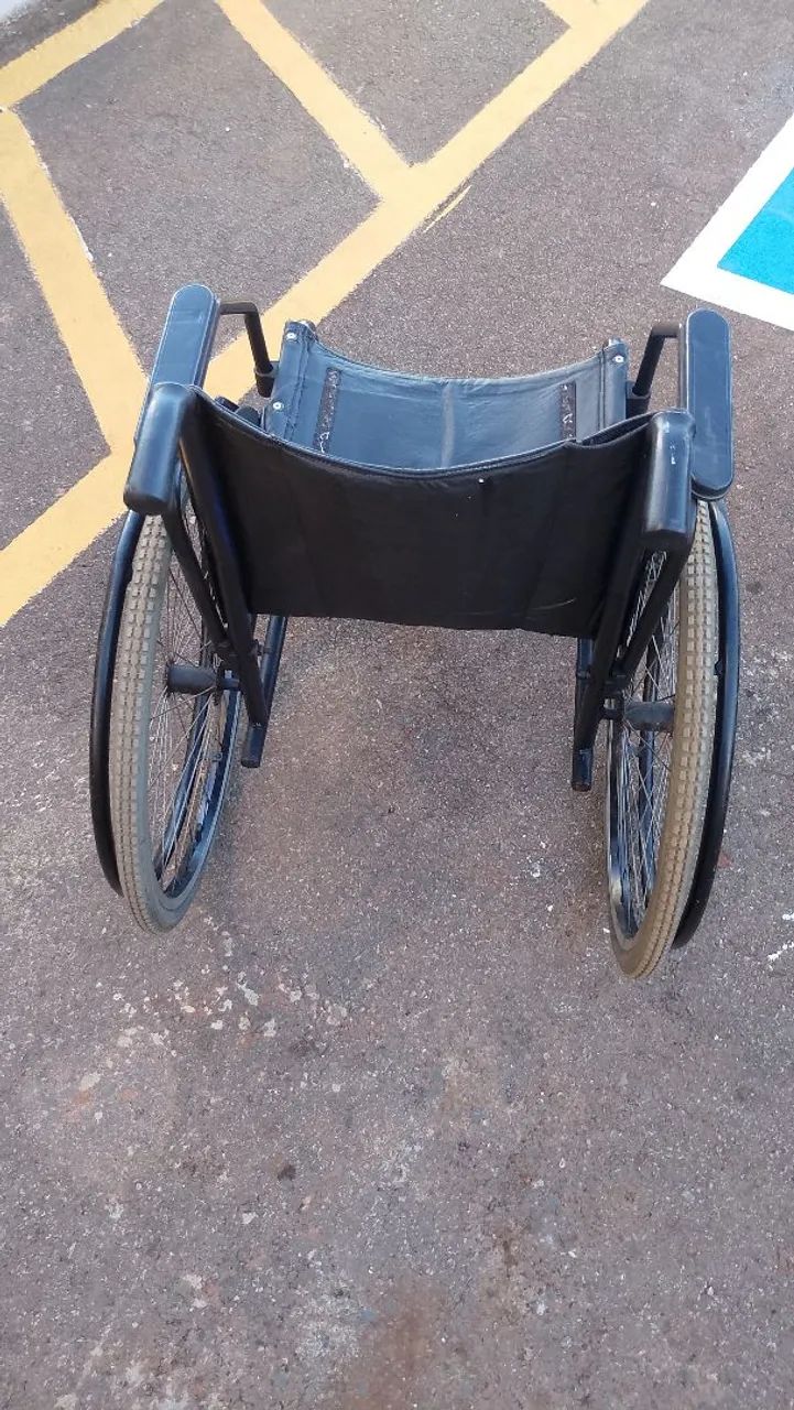 Cadeira de rodas  - Foto 2