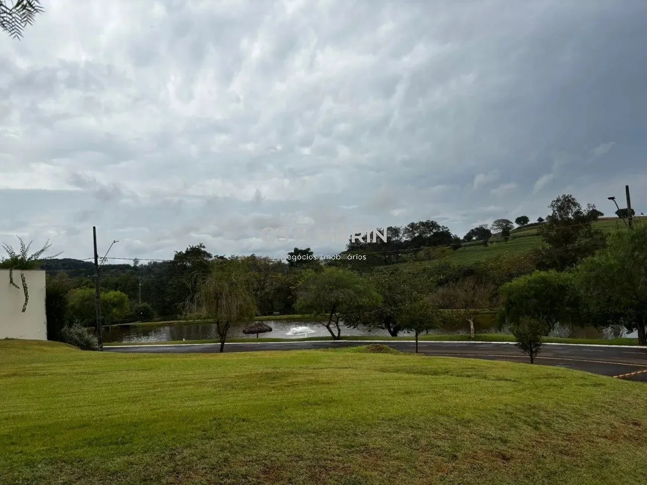 Terreno à venda no Condomínio Royal Forest em Londrina com 622m²