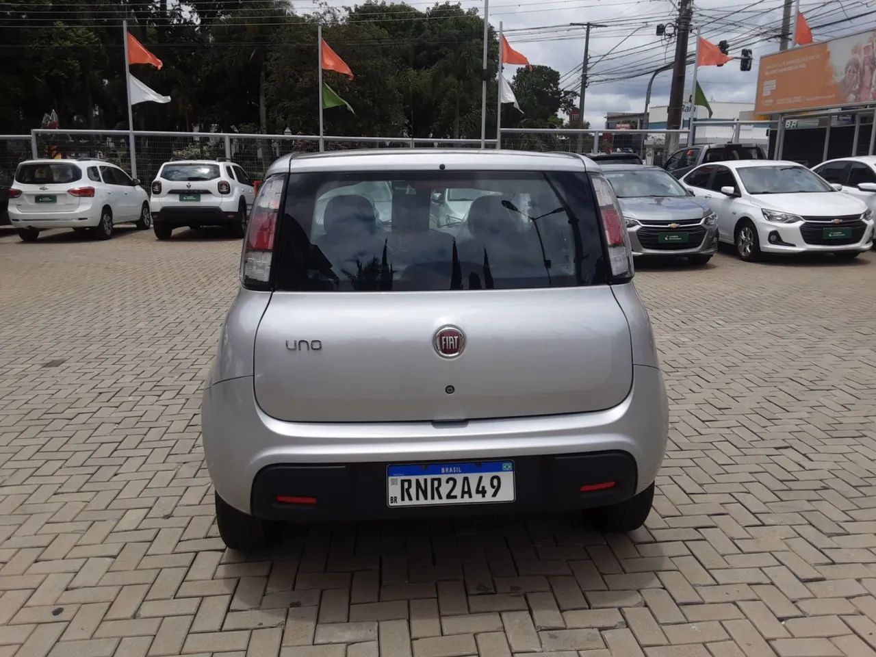 Fiat Uno Attractive 1.0 EVO Fire Flex 8V 5P 2021 - Foto 5