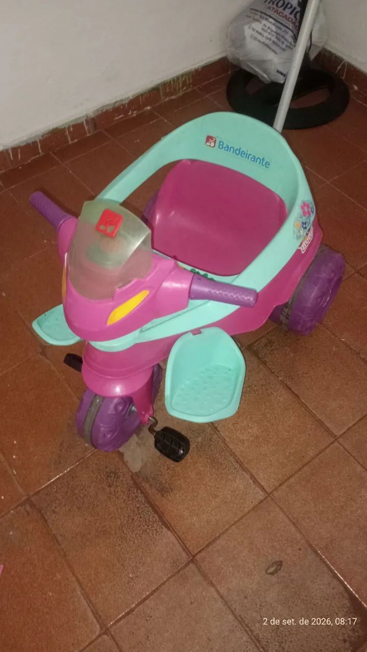 Triciclo infantil 