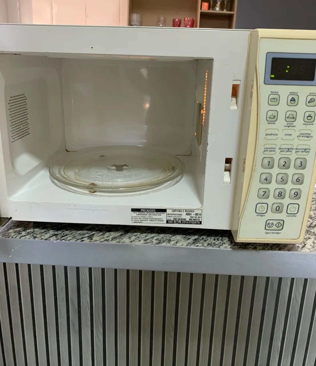 Microondas funcionando Perfeitamente  - Foto 4
