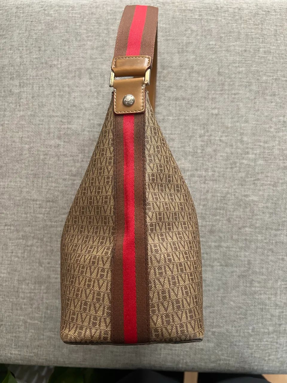 Bolsa Victor Hugo lindíssima impecável  - Foto 3