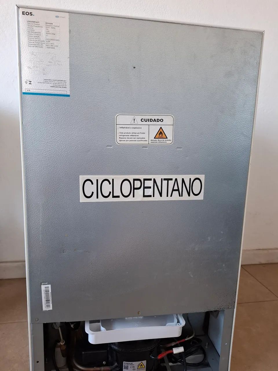 Frezer expositor vertical - Foto 4
