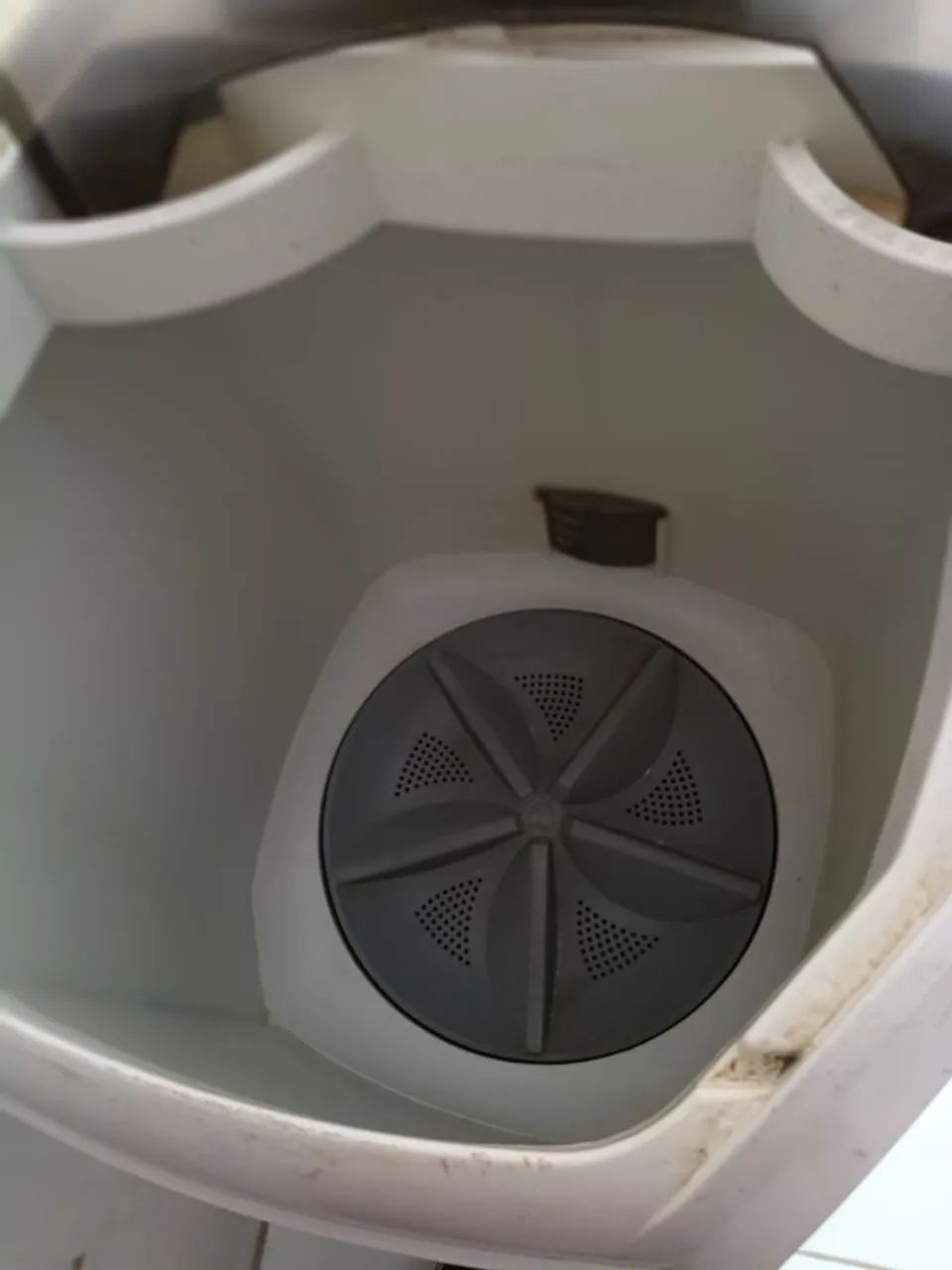 Vendo sofa e maquina