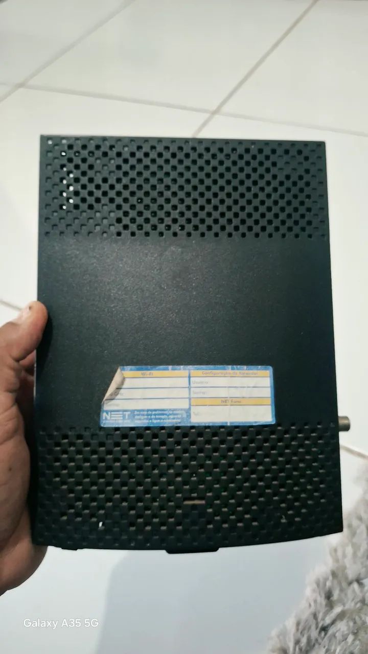 Vendo modem rotando Wi-Fi