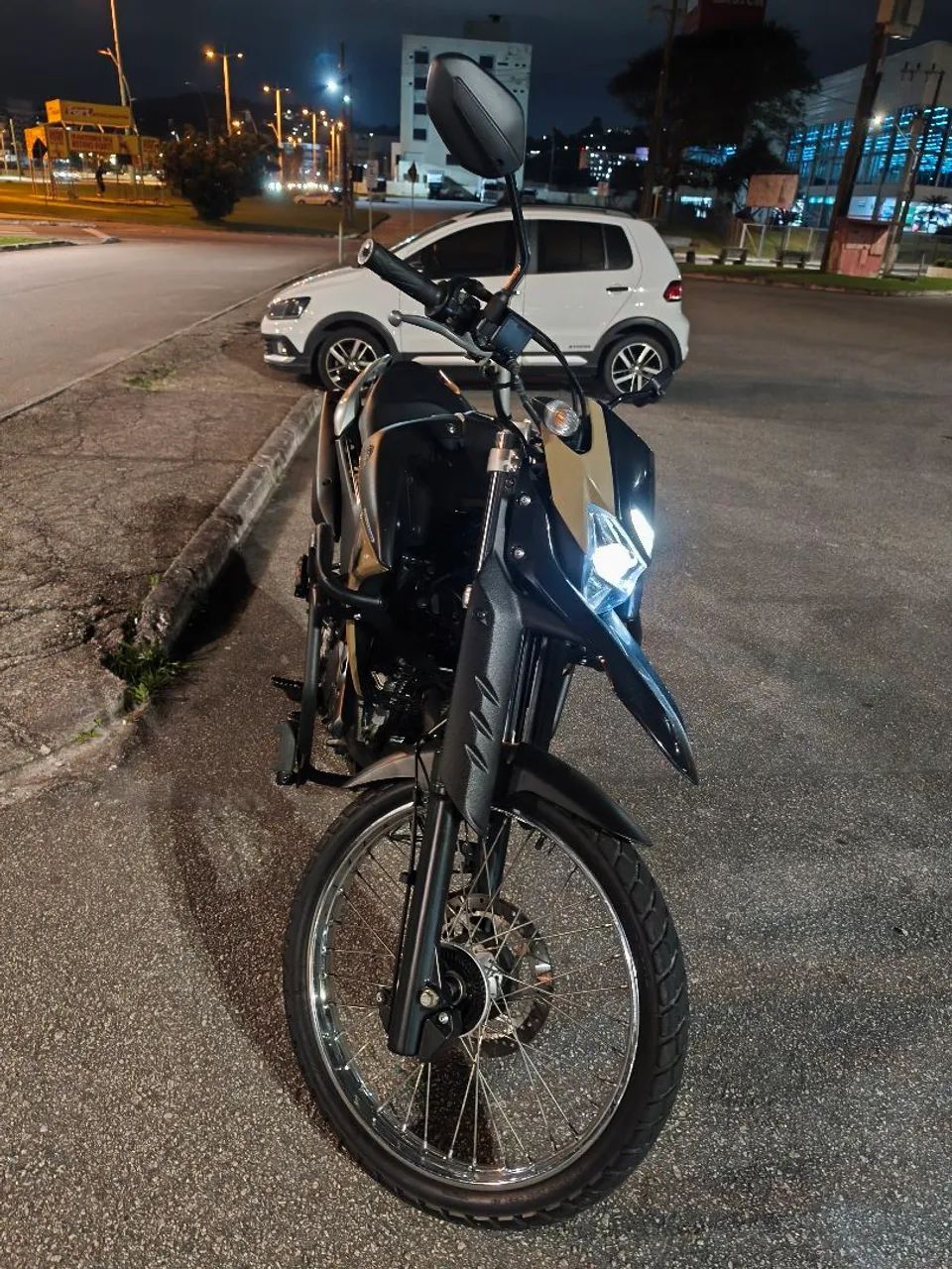 Xtz 250 lander apenas 16 mil km - Foto 3