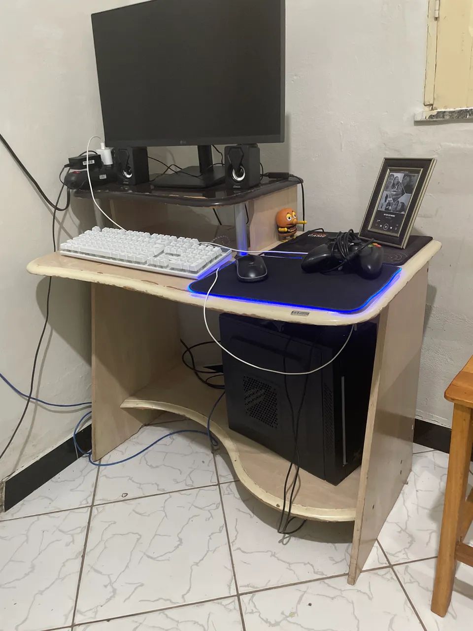 Mesinha de pc - Foto 2