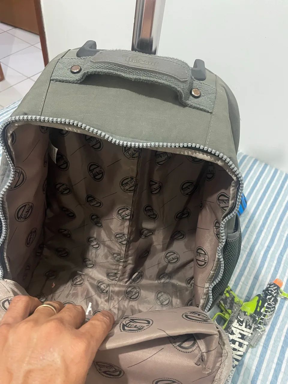 Mochila escolar de carrinho  - Foto 2