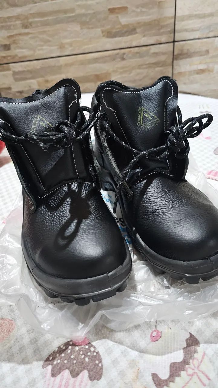 Bota de segurança Saftline nº 37 