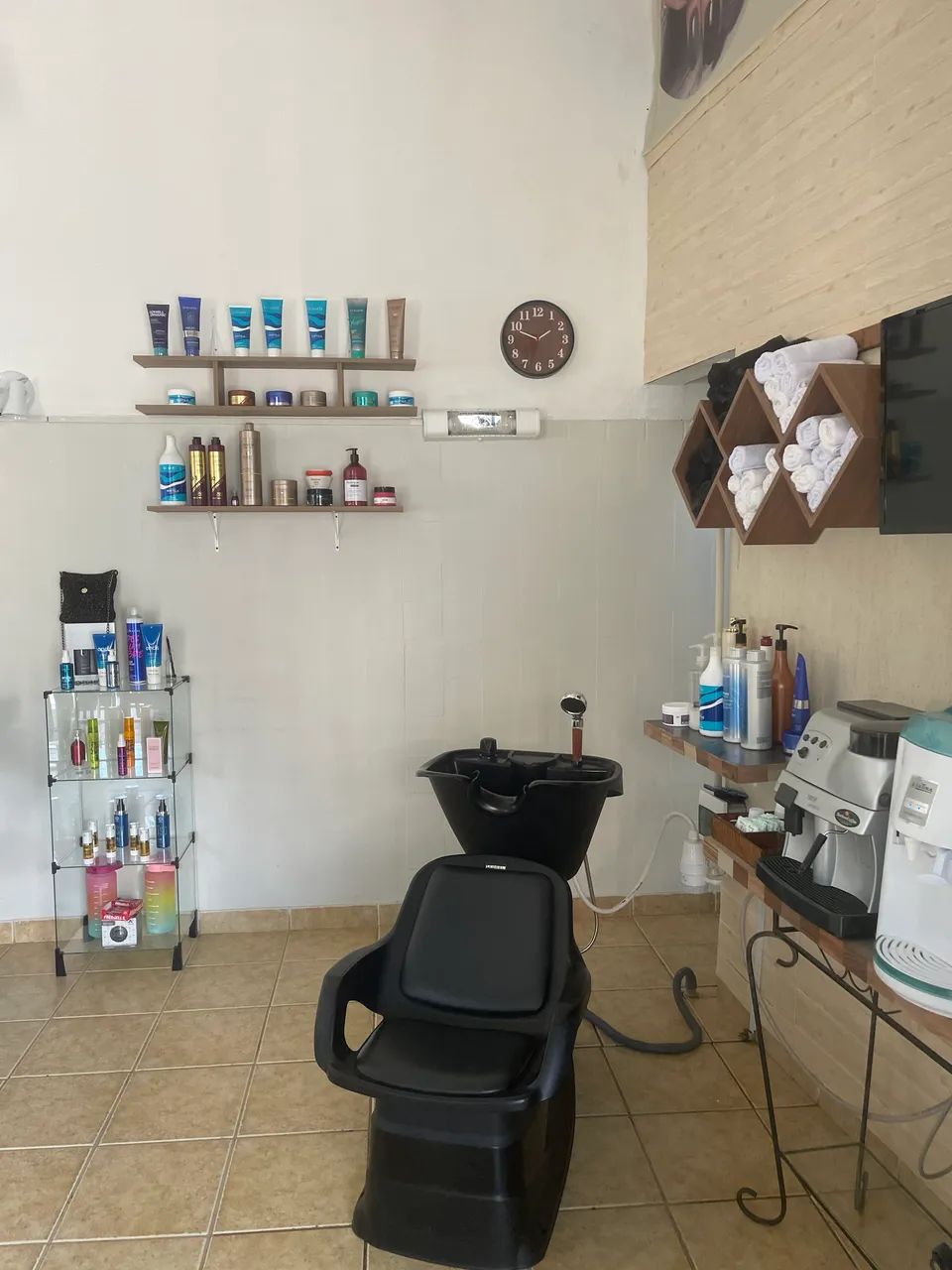 Alugo cadeira para cabeleireira com sala para depilação  - Foto 4