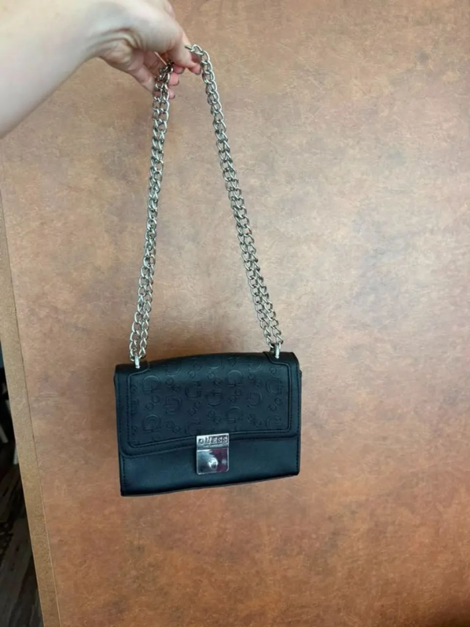 Bolsa Guess - Preta - Pouco Usada - Foto 2