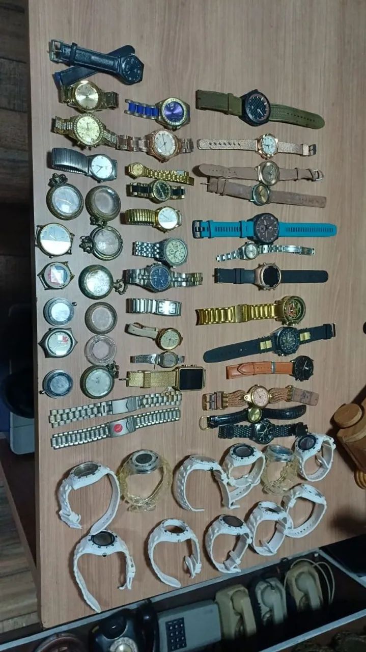 Relógios lote com mas de 30 peças completa e diversas peças  - Foto 4