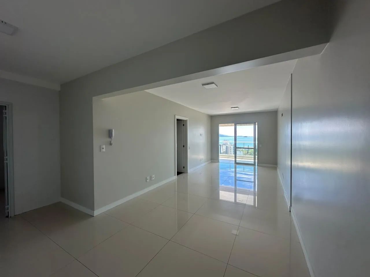 Aluguel | Apartamento 3 quartos (2 suítes)