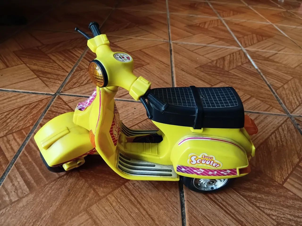 Moto de brinquedo para bonecas