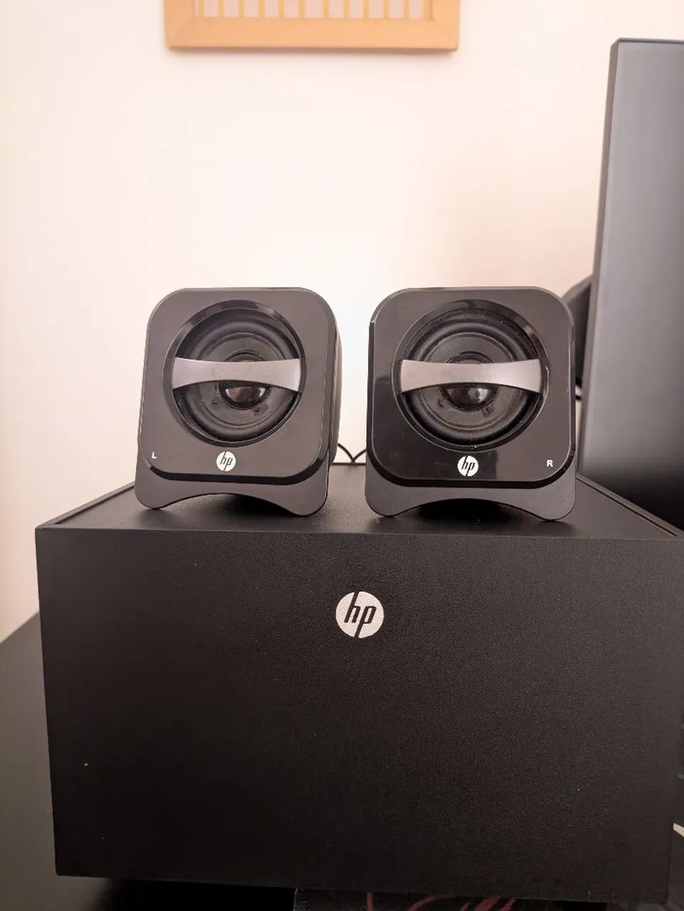 SOM HP 2.1 COM SUBWOOFER