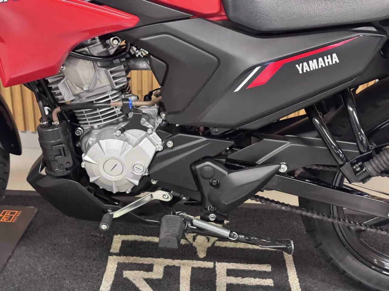 Yamaha YBR 150 FACTOR ED/FLEX 2025 - Foto 4
